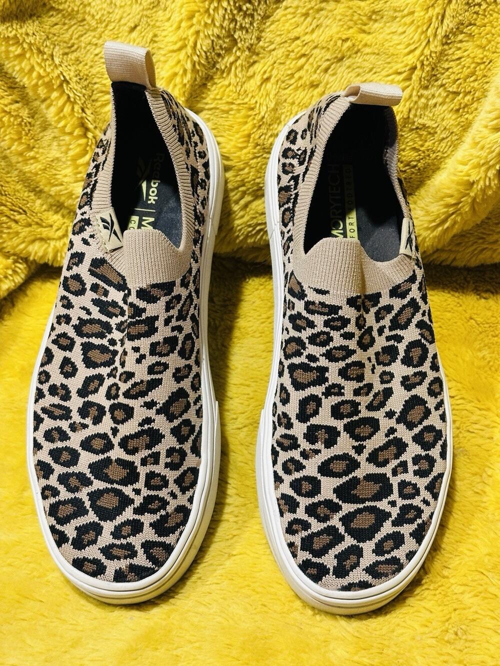 Reebok Women's Sz 8 Katura Onlux Walking Shoes Brown Animal Print Casual Comfort